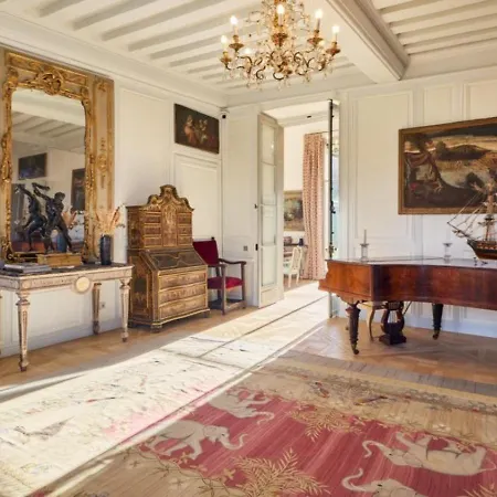 Château De La Rivière Villa *